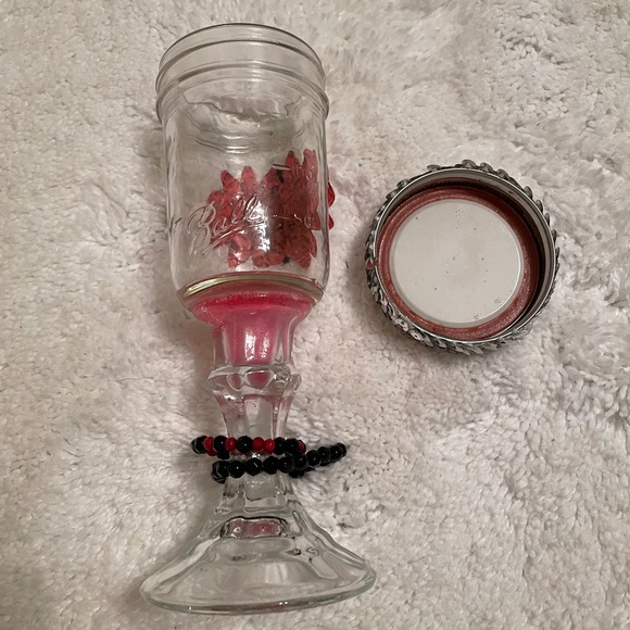 Super cute wine glass - Picture 4 of 7